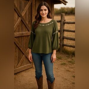 Green waffle weave top with embroidered detail NWT